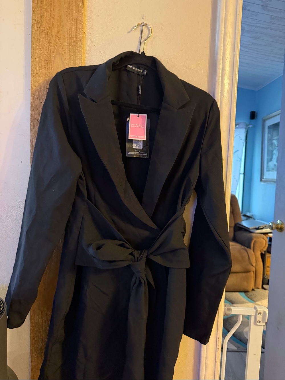 PrettyLittleThing Black Tie-Waist dress or blazer